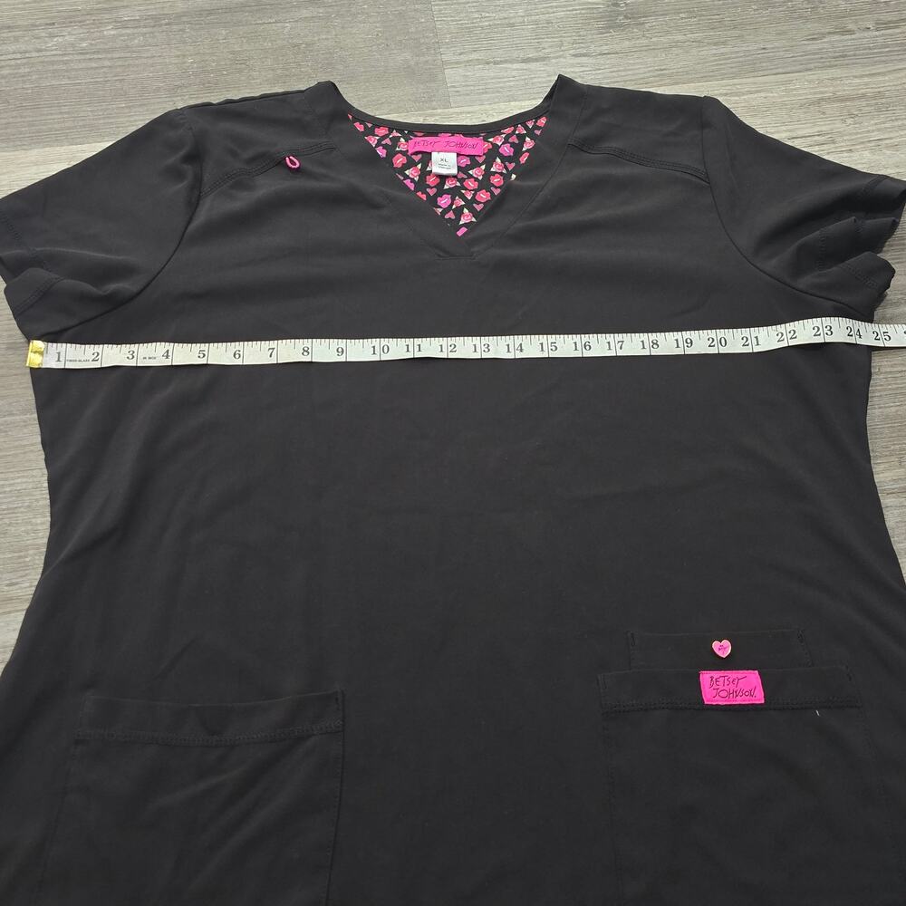 Betsey Johnson Solid Black Scrub Top Multi Pocket Super Soft Shirt - Picture 6 of 8